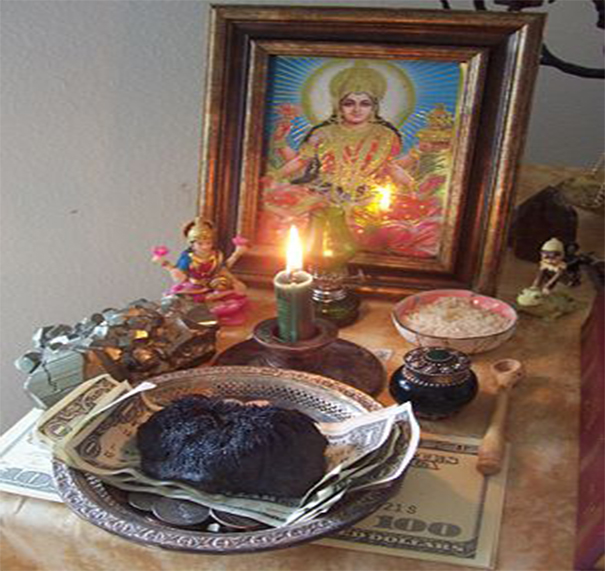 300px-Lakshmi-money-altar
